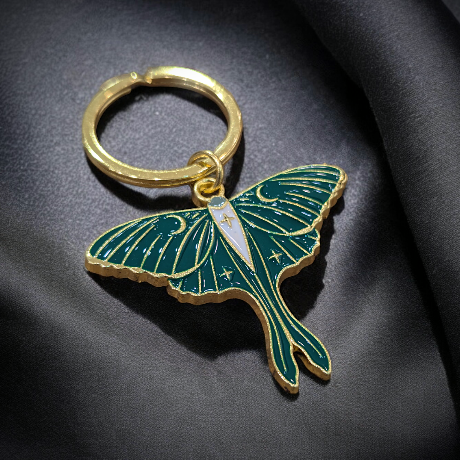 Luna Moth keyring